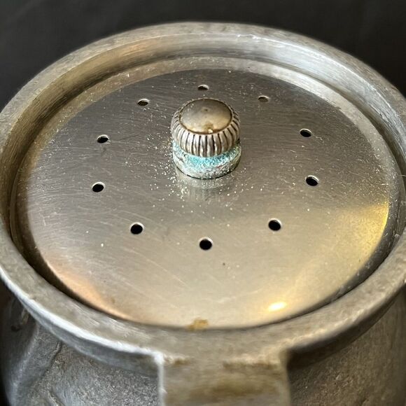 Wilton Armetale Pewter Salt and Pepper Shakers Plough Tavern Vintage RWP Metal - Picture 6 of 10